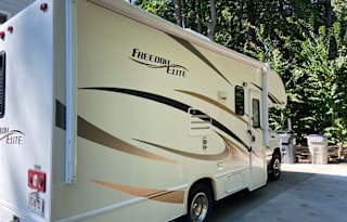 2017 Thor Motor Coach Freedom Elite 24FE "BELLA"