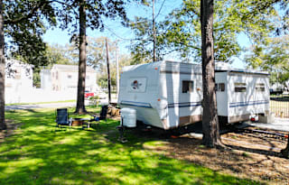 All-Inclusive Travel Trailer Getaway By The Marsh!