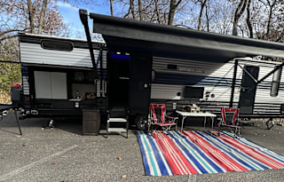 Grey Wolf - Family Bunk House