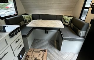 Your perfect getaway! We deliver and set up!