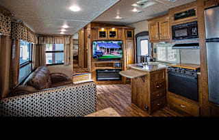 Chaparral Lite Family Rv
