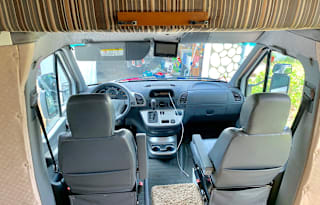 23" 2007 WINNEBAGO VIEW - DIESEL