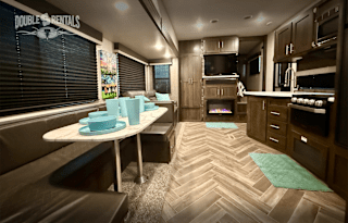 SPORTSTER Toy Hauler - 2 Queen Beds, Dinette, Sofa