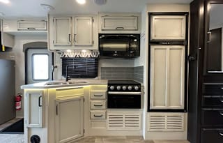 Fully Stocked 2022 Jayco Redhawk 26XD