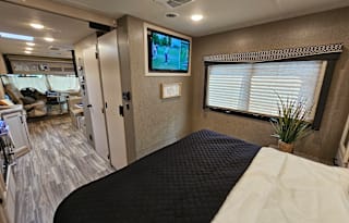 Beautiful 2020 ACE Thor Pet friendly!