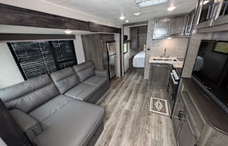 21 Starcraft AutumnRidge for couple/family ASC1195