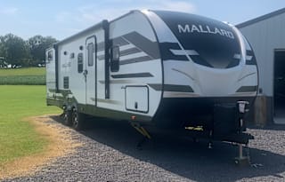 2022 heartland mallard  32’  rv rental