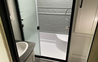 Suite Hotel on Wheels!