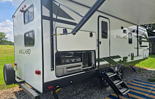 Jon and Ash's kid & pet friendly RV Rental
