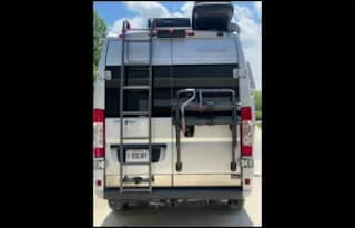 Easy drive/park GREAT for adventure or Tailgate!