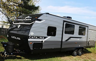 2025 BRAND NEW! Coachmen Catalina Legacy 263BHSCK