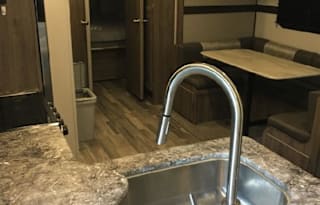 2021 CrossRoads RV Zinger ZR320FB
