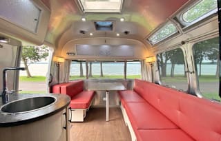 2019 Airstream International Serenity