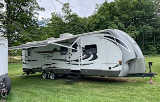2013 Keystone RV Cougar XLite 28RBS