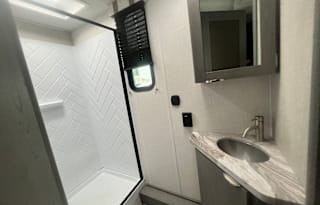 24 Ozark, King and Bunk beds