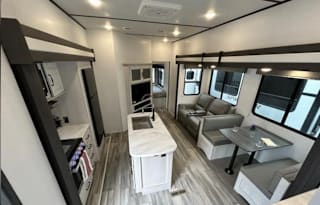 2023 Keystone RV Sprinter 35BH