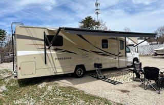 2015 Winnebago Minnie Winnie 31K
