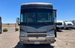2006 Winnebago Adventurer 38Q