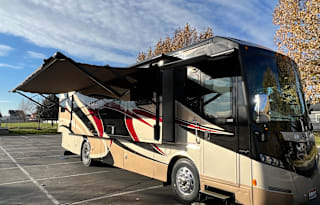 Itasca Meridian 36' Luxury Diesel