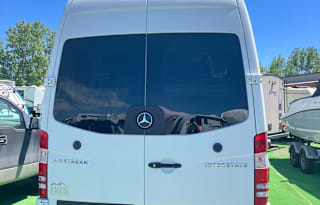 Lulu's PNW Luxury Getaway Van