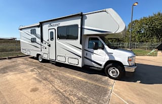 2023-CLASS C-LUXURY GULF STREAM-DRIVABLE RV