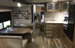 2019 Freedom Express Ultra Lite 287BHDS