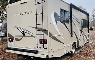 2020 Thor Motor Coach Chateau 28Z