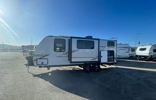 2022 Winnebago Minnie Winnie 22M
