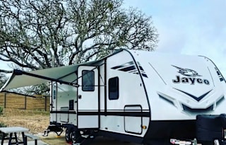 Family & Fido-friendly Travel Trailer Rental