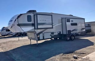 2020 Coachmen RV Chaparral 336TSIK