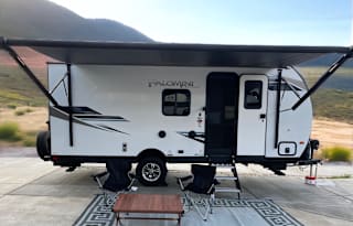 2022 Palomino Sleeps 5 With Bunk Beds & Solar!