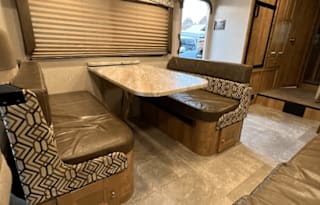 2020 Coachmen RV Leprechaun 260RS Ford 350