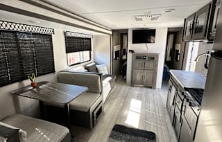 2021 Shasta RVs Shasta 26DB