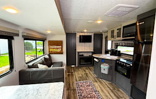 The Waggin' Wagon - 2025 Colorado 29BHC