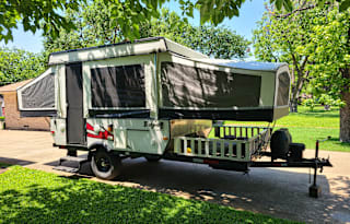 Family Friendly Popup Camper w/ Cargo Deck