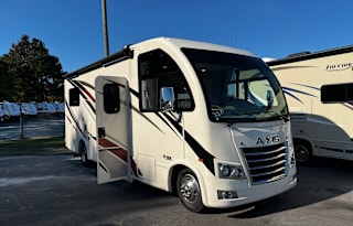 2022 Thor Motor Coach Axis 24.1