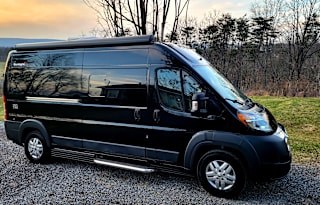 2019 Sunlight Van 2