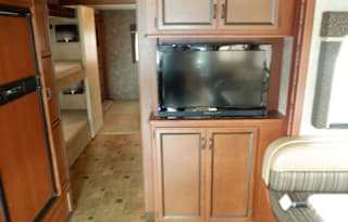 2012 Thor Motor Coach Hurricane 34T
