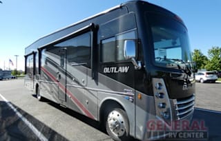 2025 Thor Motor Coach Outlaw 38KB