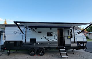 Olympia 26BHS Camper: Your Gateway to Adventure!