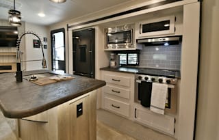 Dusty Roads-3 AC units 2 Full Baths! Ins.Included