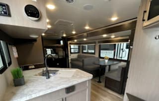 Fully Loaded Camper with ALL the extras