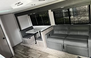 2022 Dutchmen RV Coleman Lantern LT Series 18FQ