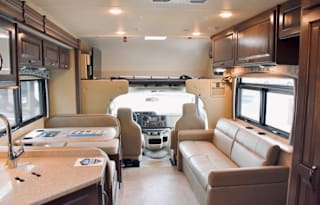 On The Go Chateau *2019 Bunkhouse*