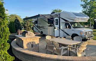 Glamping in style in a new 2022 Entegra Odyssey!!!