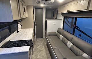 2024 Wildwood Select Sleeps 5 With Bunk Beds!
