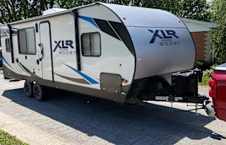 Family friendly toy hauler!