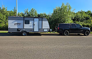 2024 Coleman 17B - Simple Family Fun