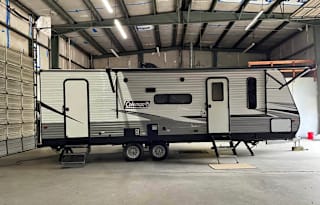 2021 Coleman Coleman Lantern 263BH