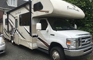 2017 Thor Motor Coach Four Winds 28A
